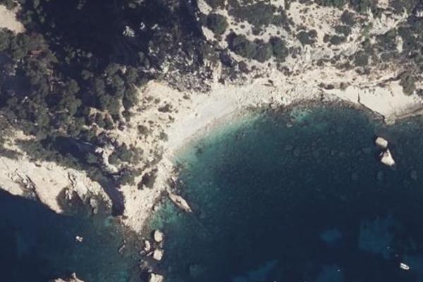 Calanque des Pierres Tombées