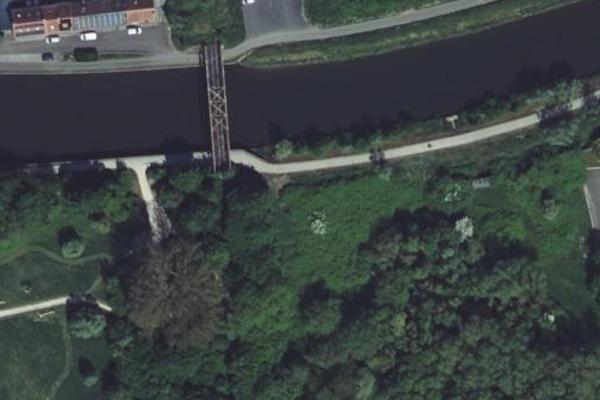 Parc, jardin / parc à Houplines
