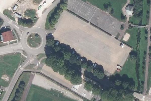 Rochefort-sur-Nenon, parking