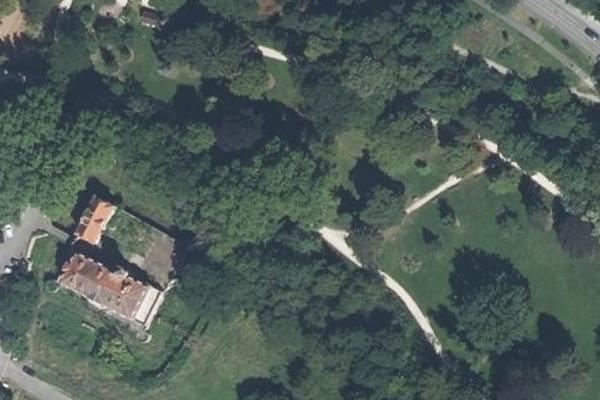Parc municipal, jardin / parc