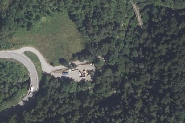 Sessia, parking à Corps