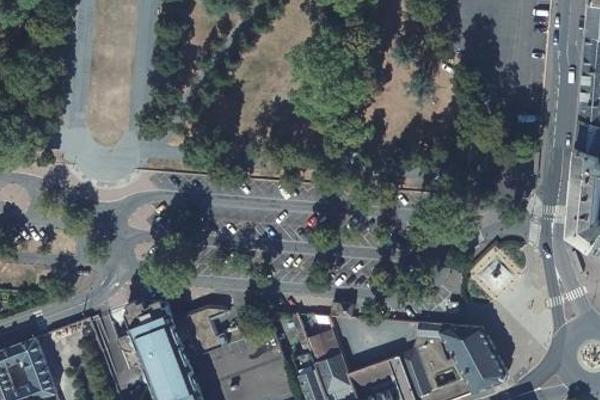 Parc Roger Salengro, parking